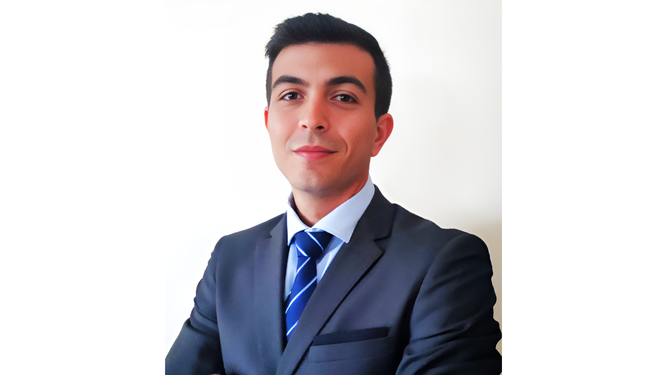 Javier Laclaustra · Docente del curso